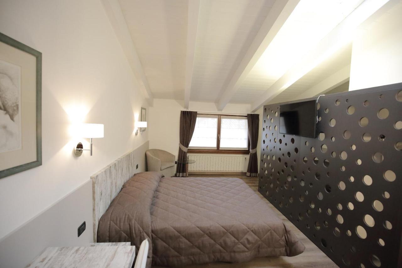Albergo Antica Locanda Клузоне Экстерьер фото
