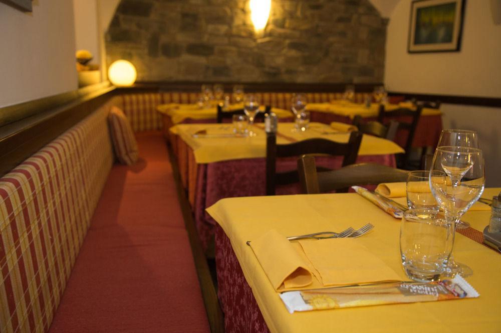 Albergo Antica Locanda Клузоне Экстерьер фото
